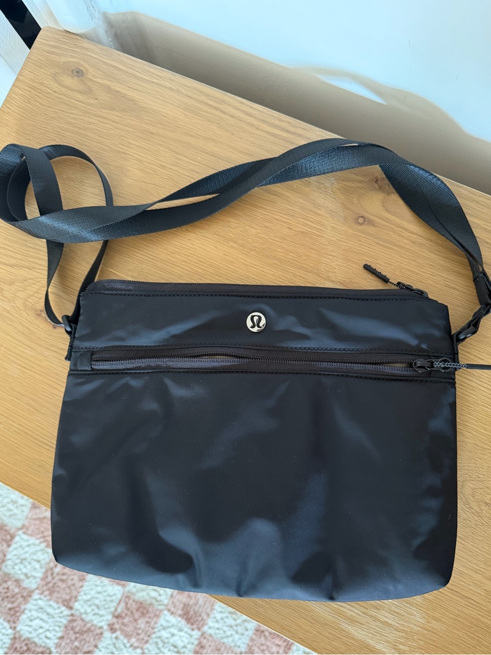 New lululemon black crossbody bag